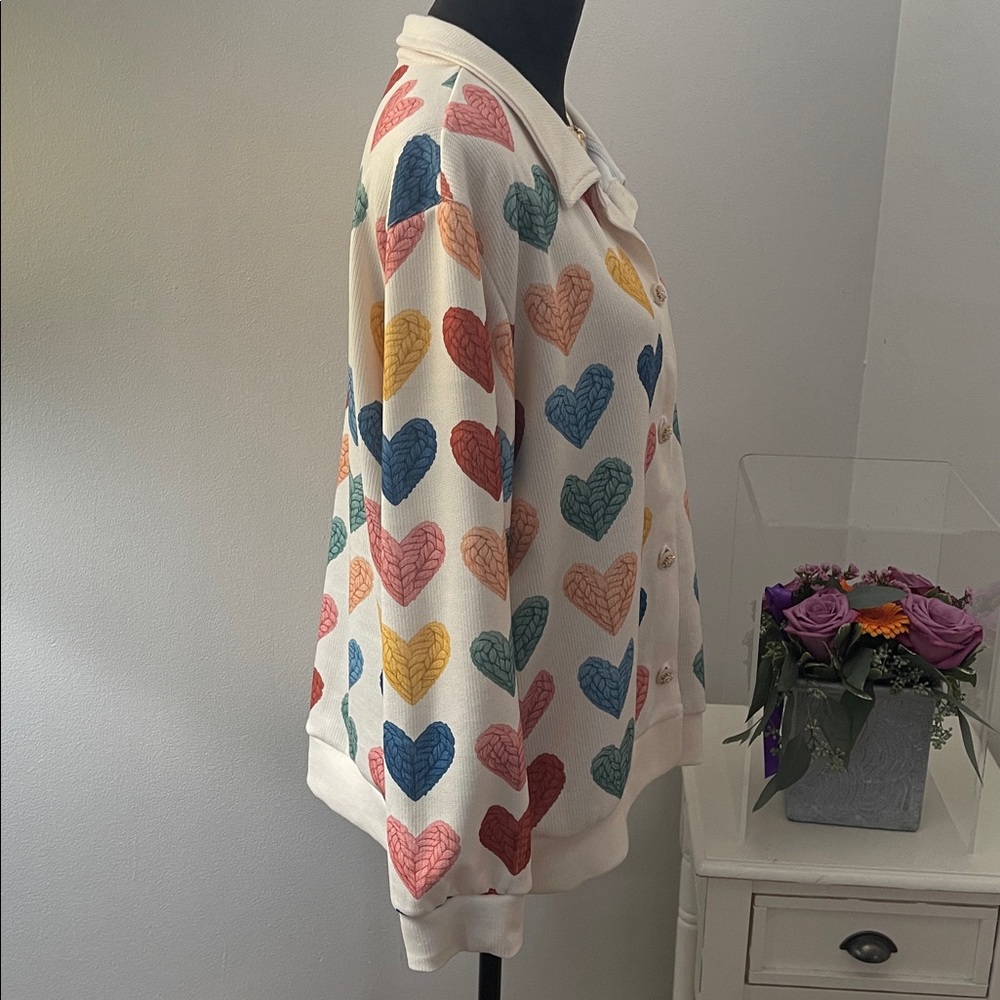 Colorful Heart Patterned Top - Picture 4 of 9